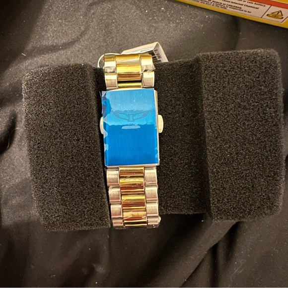 Invicta Specialty I Men Model 69010 Men's Quartz Watch - Picture 9 of 11